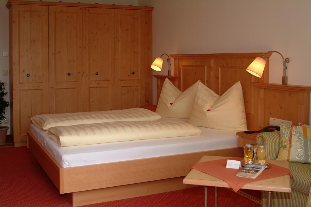 Hotel Goldener Stern アプテナウ エクステリア 写真