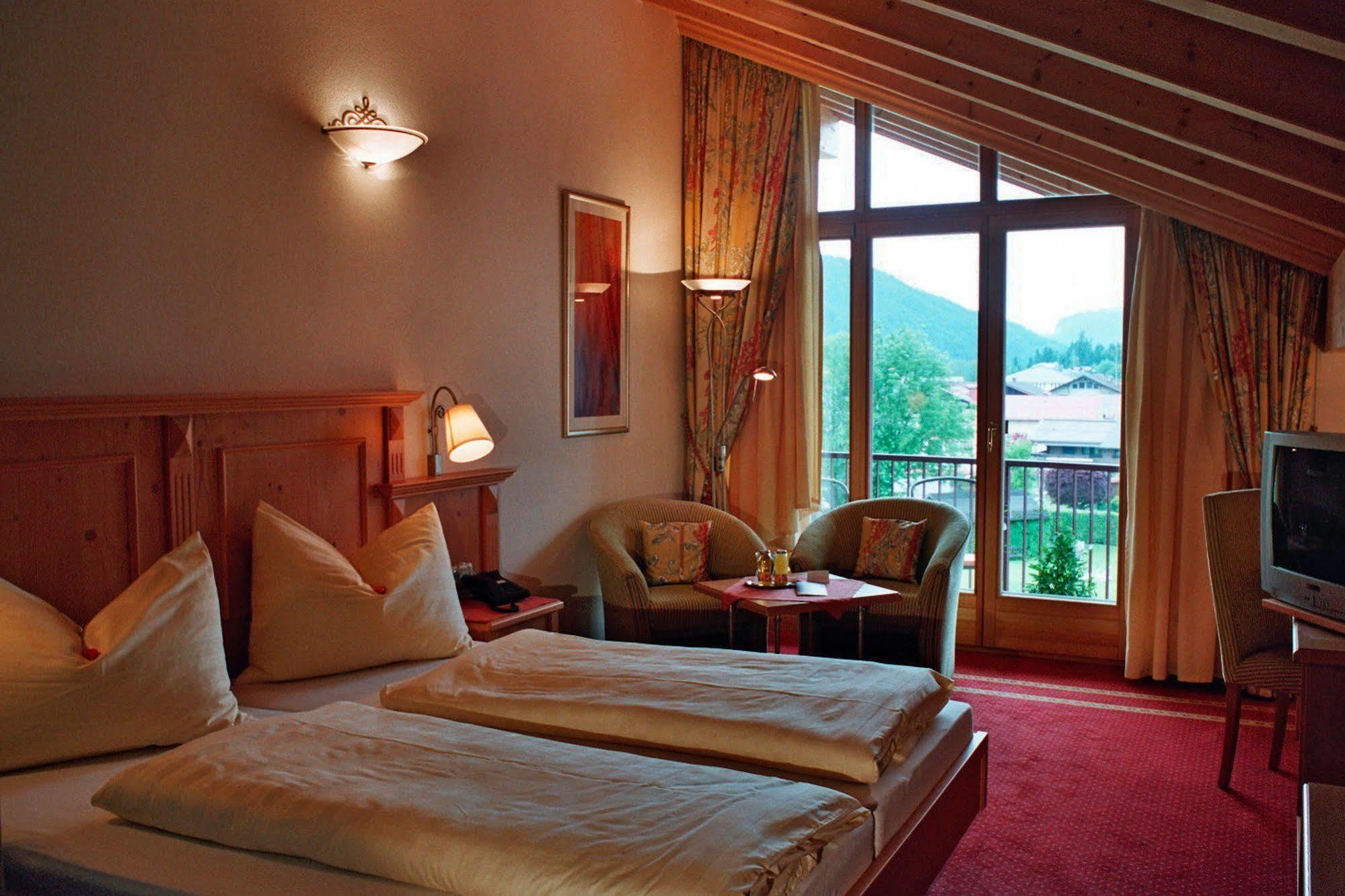 Hotel Goldener Stern アプテナウ エクステリア 写真