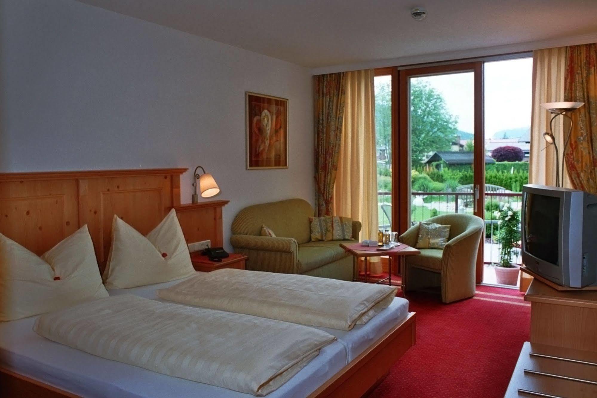 Hotel Goldener Stern アプテナウ エクステリア 写真